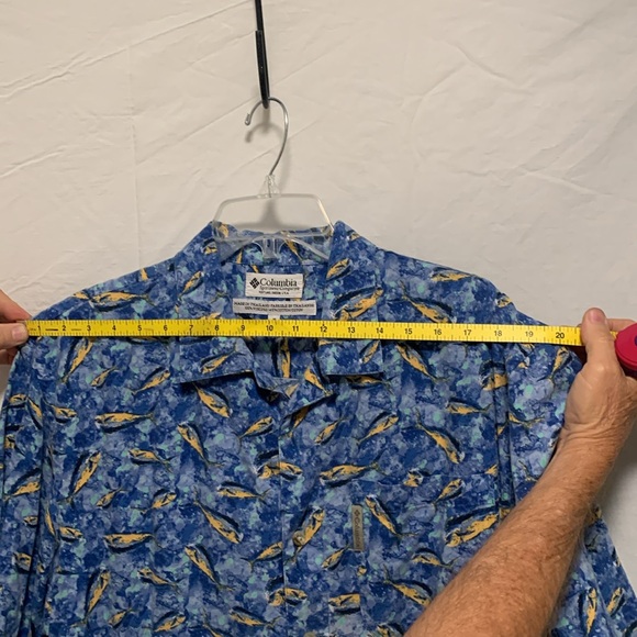 Men’s Columbia, Blue medium, SS button front shirt, preowned very good condition - Picture 7 of 13